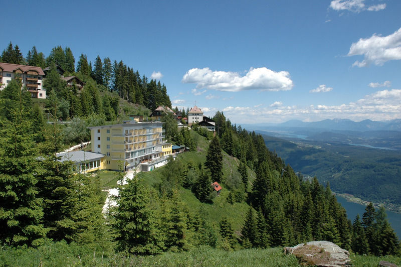Sonnenhotel Zaubek เทรฟเฟน ภายนอก รูปภาพ
