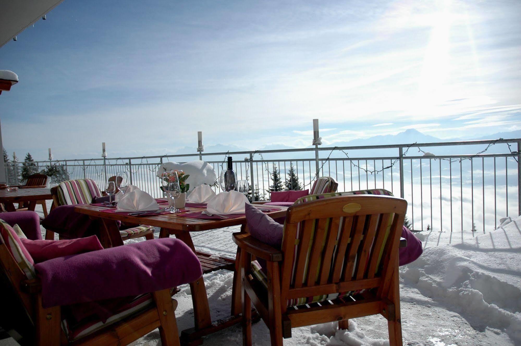 Sonnenhotel Zaubek เทรฟเฟน ภายนอก รูปภาพ