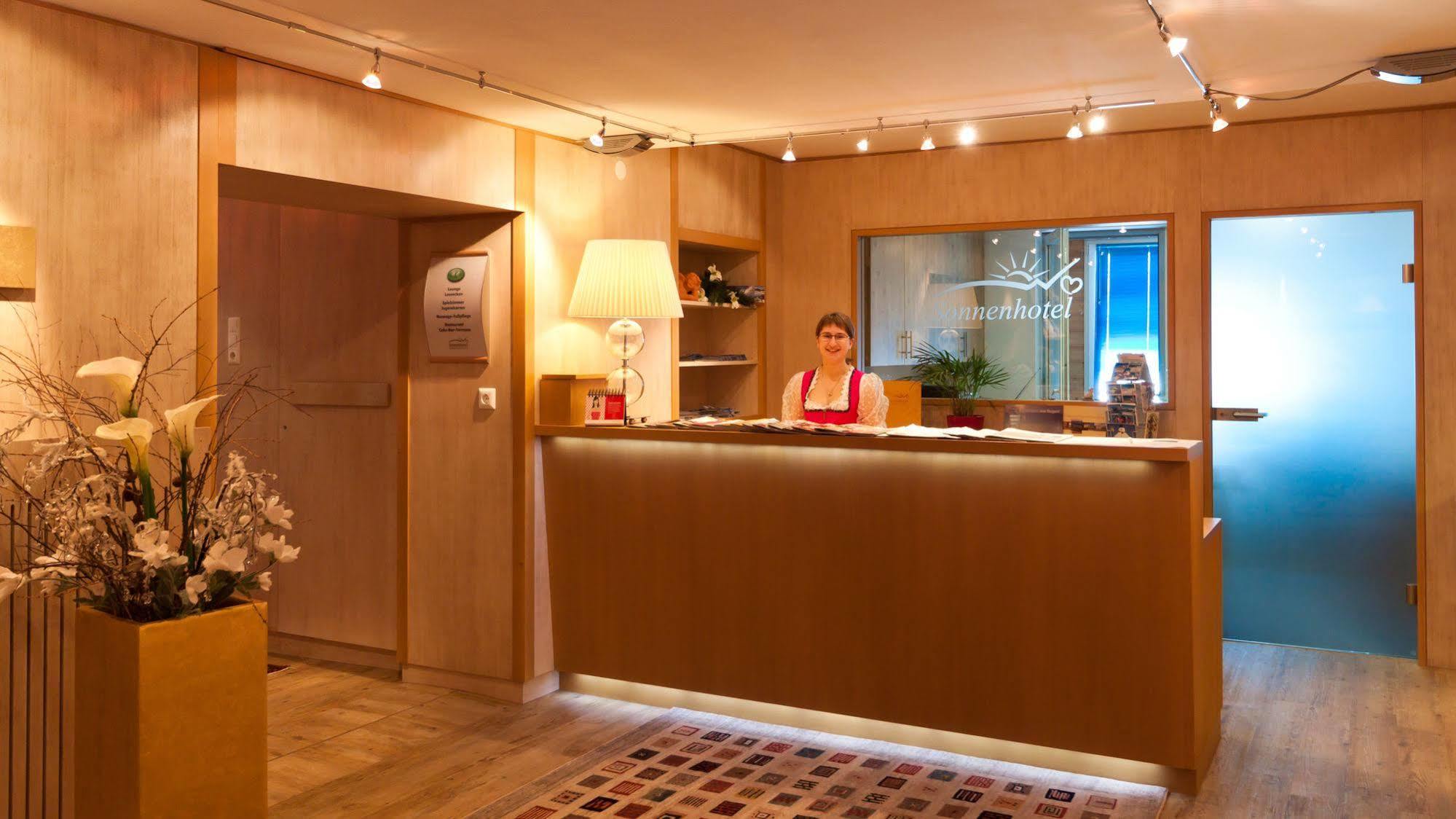 Sonnenhotel Zaubek เทรฟเฟน ภายนอก รูปภาพ